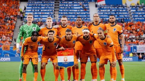 “前英超巨星及阿根廷名将回归解放者杯！独立队能否逆转胜？”